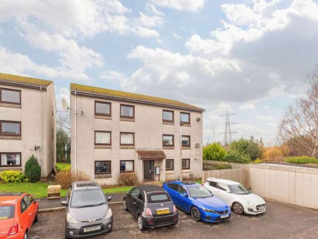 Flat for sale in Baberton, Juniper Green