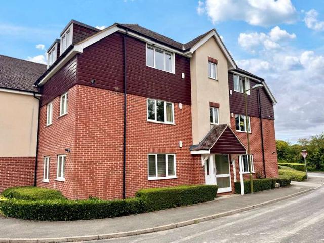 Flat for sale in Jubilee Industrial Centre, King's Walden