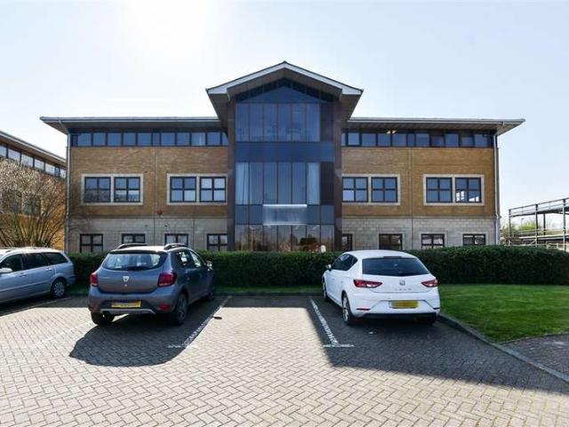 Flat for sale in The Bridge, Kent