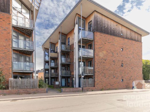 Flat for sale in New Catton, East Bank
