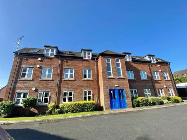 Flat for sale in Ivy Meade, Macclesfield
