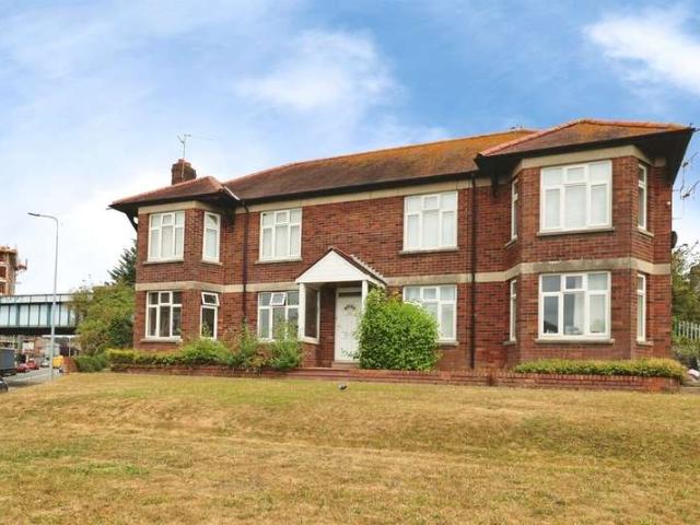 Flat for sale in Falcon Lodge, Wales