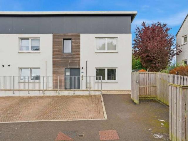 Flat for sale in Crewe, Scotland