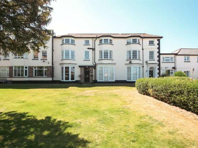 Flat for sale in Brandis Corner, Devon
