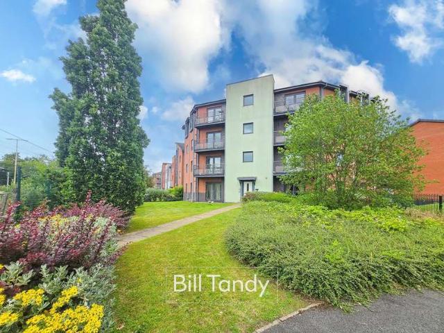 Flat for sale in Lichfield, Boley Park