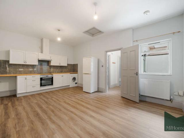 Flat for rent in Stroud Green, Finsbury Park