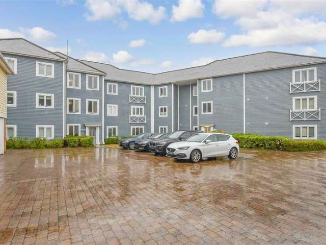 Flat for sale in Snodland, Bourne Vale
