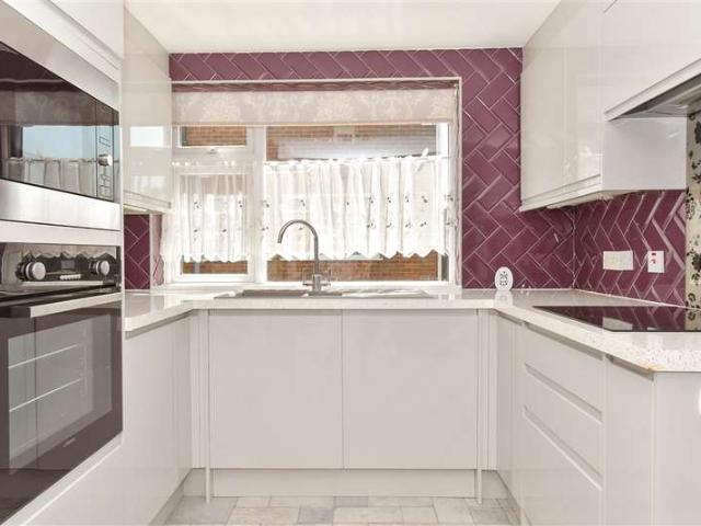 Flat for sale in Studd Hill, Whitstable