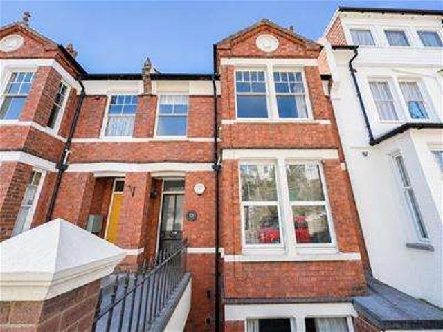 Flat for sale in Blacklands, Guestling Green