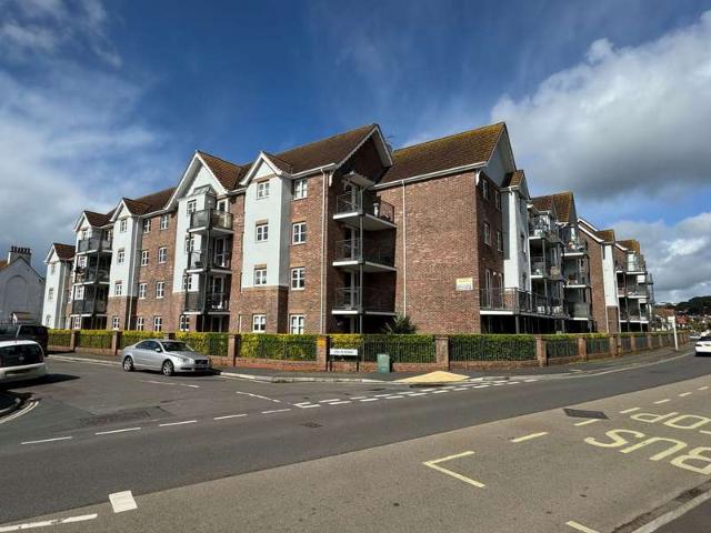 Flat for sale in Preston, Livermead