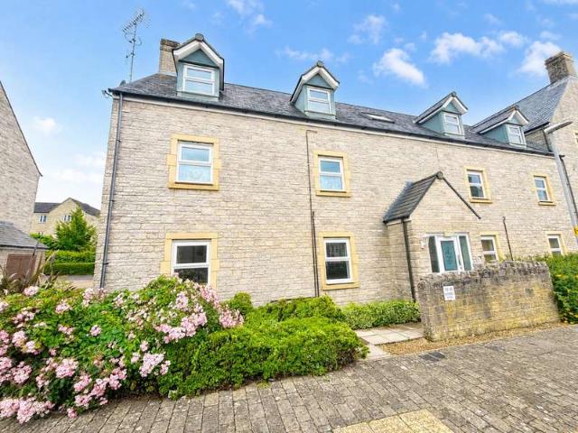 Flat for sale in Paulton, Bath And North East Somerset