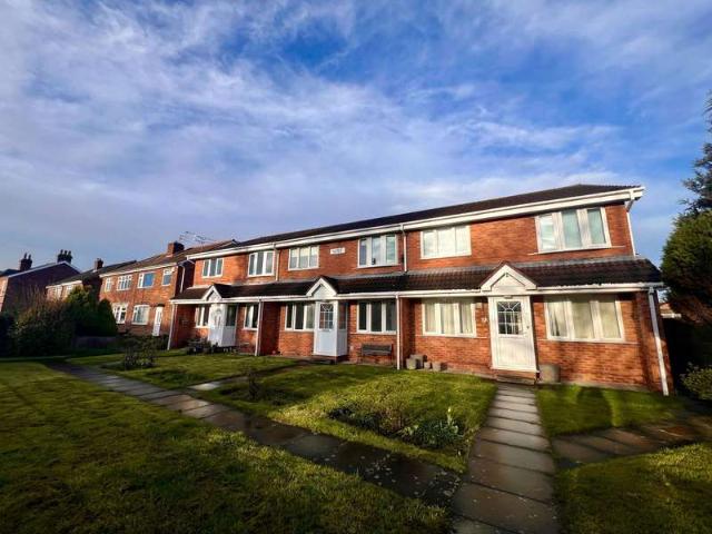 Flat for sale in Little Altcar, Sefton