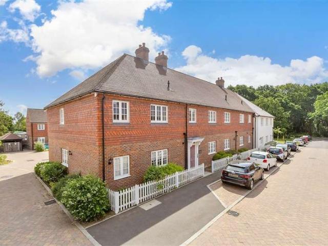 Flat for sale in Bridgefield, Kent