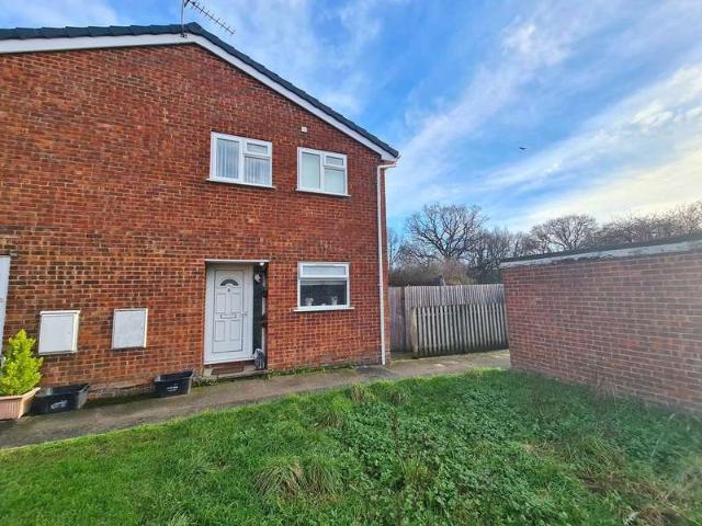 Flat for sale in Totton, New Forest