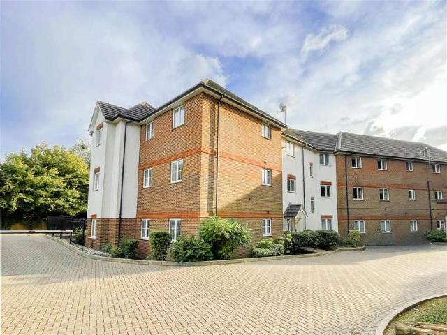 Flat for rent in Silverhill Park, Guestling Green