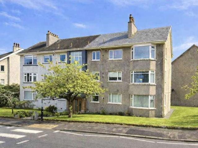 Flat for sale in West Kilbride, Scotland