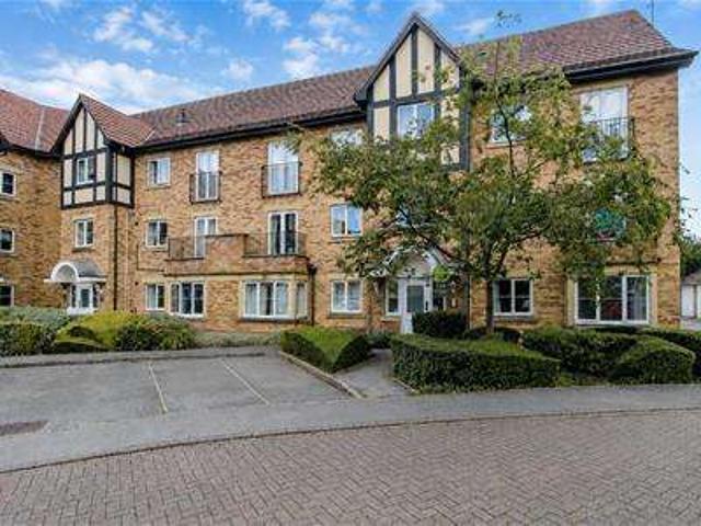 Flat for sale in Horbury, West Yorkshire