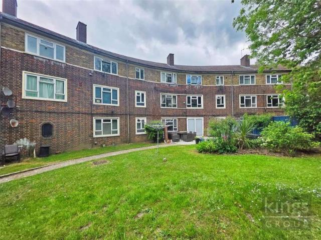 Flat for sale in The Stow, Harlow