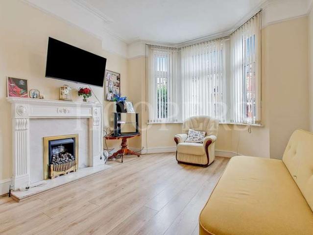 Flat for sale in London Borough of Brent, Greater London