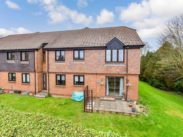 Flat for sale in Bolton Low Houses, Hampshire