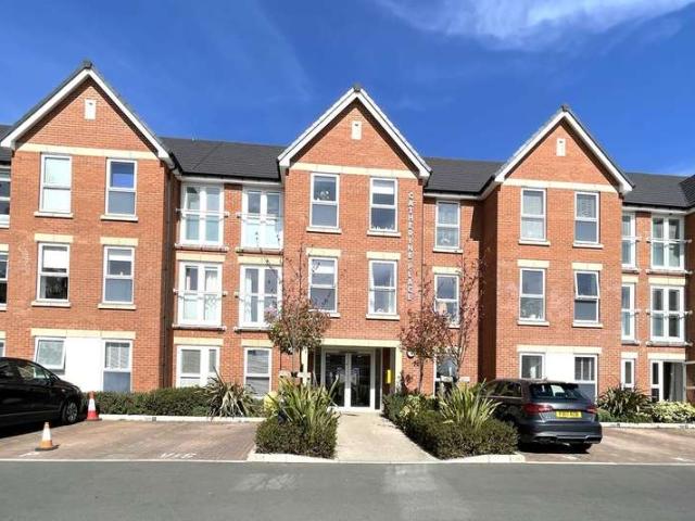 Flat for rent in Brentingby, Leicestershire