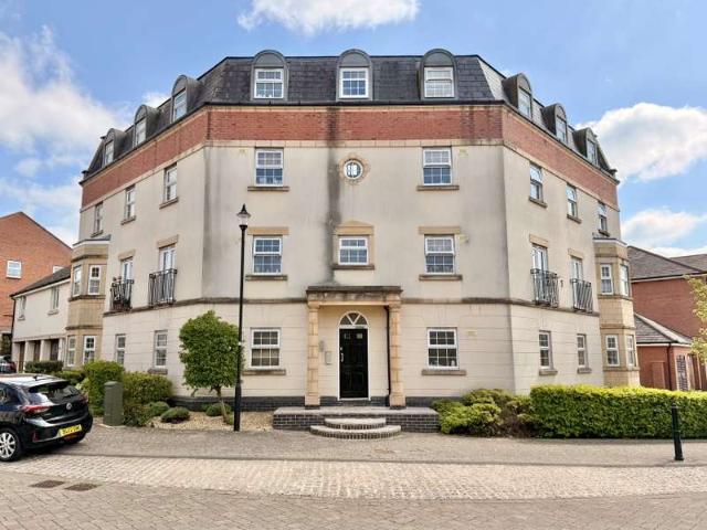 Flat for sale in Redhouse, Abbey Mead