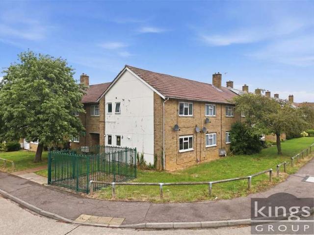 Flat for sale in Netteswell, Harlow