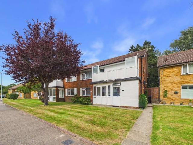 Flat for sale in Worthing, West Sussex