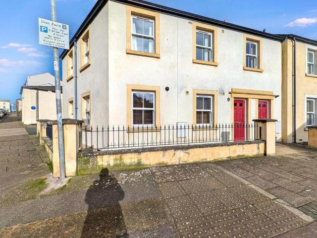 Flat for sale in Maryport