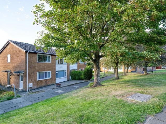 Flat for sale in Winlaton Mill, Tyne And Wear