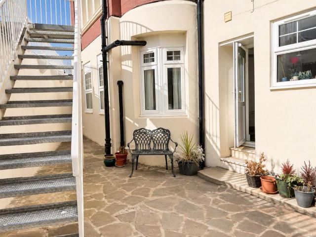 Flat for sale in Central, Heathlands