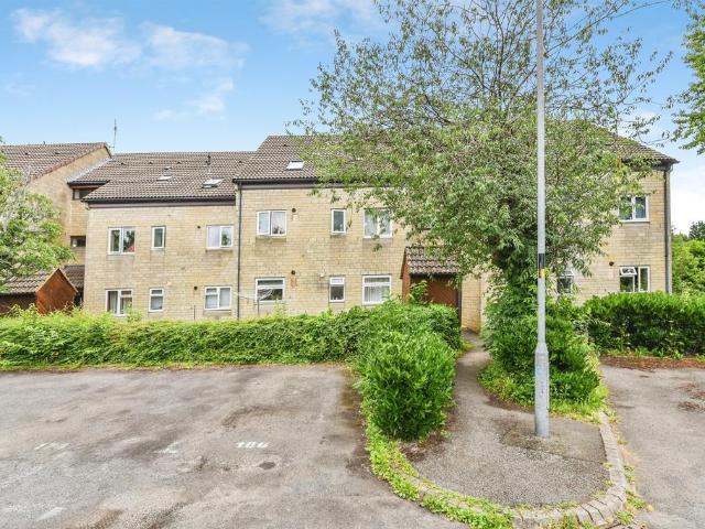 Flat for sale in Chippenham, Wiltshire