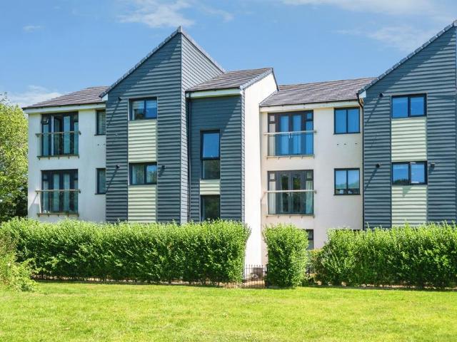 Flat for sale in Mount Wise