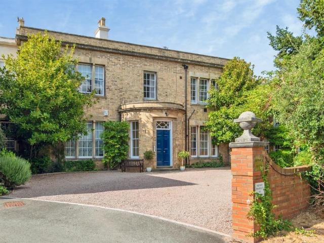 Flat for sale in St John's, Worcester