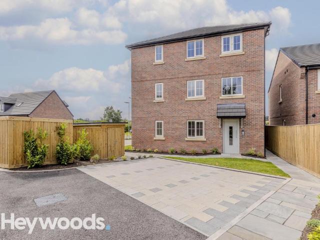 Flat for sale in Wrinehill, Butterton
