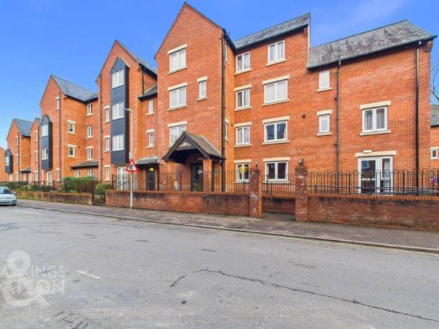 Flat for sale in East Bank, Norfolk