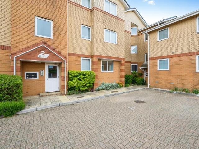 Flat for sale in Bitterne Manor, City Of Southampton