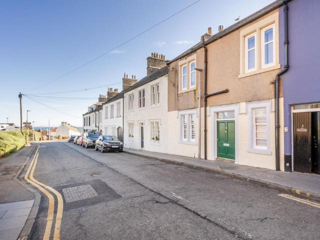 Flat for sale in Dunbar, Scotland
