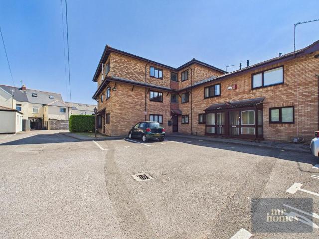 Flat for sale in Canton, Cardiff