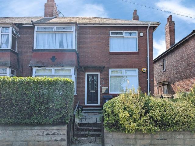 Flat for sale in Blakelaw, Tyne And Wear