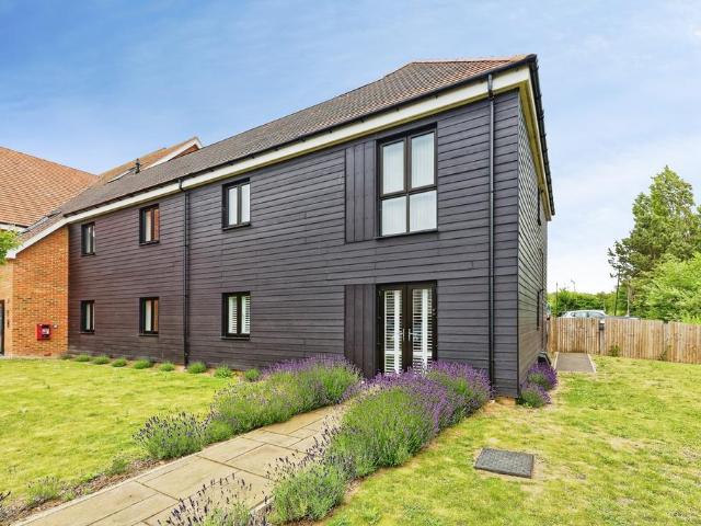 Flat for sale in Herne and Broomfield, The Bridge