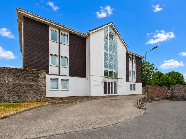 Flat for sale in North Prospect, Mount Wise
