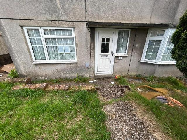 Flat for sale in Cimla, Neath