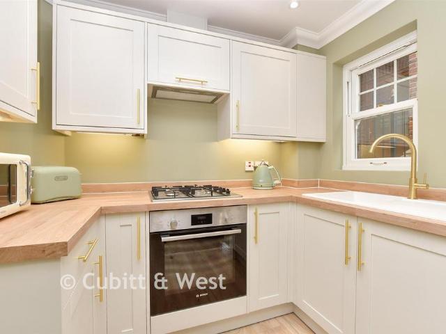 Flat for sale in Pachesham Park, Surrey
