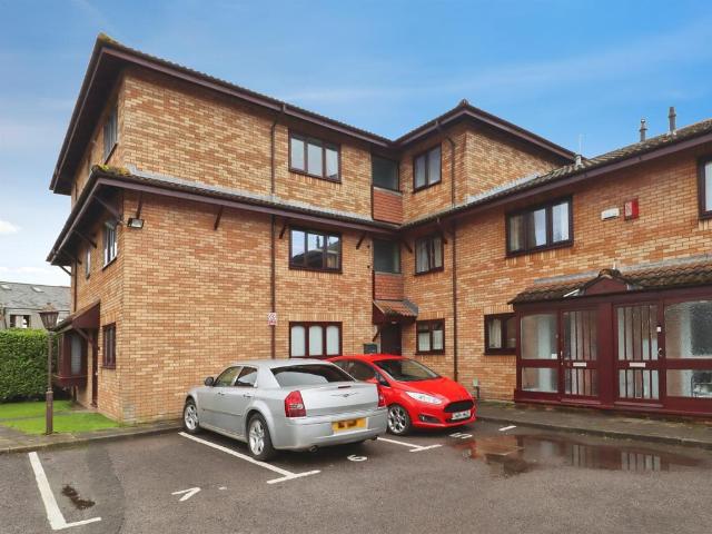Flat for sale in Falcon Lodge, Wales
