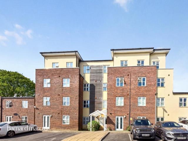 Flat for sale in London Borough of Croydon, Upper Norwood