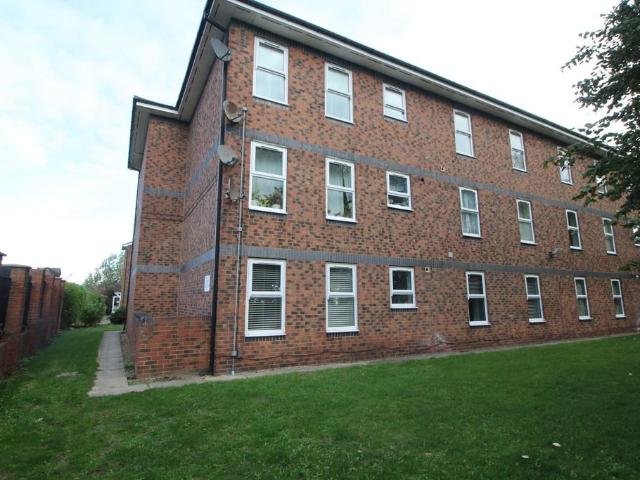 Flat for sale in Eastmoor, Heath