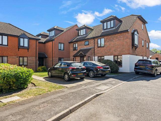 Flat for sale in Greater London
