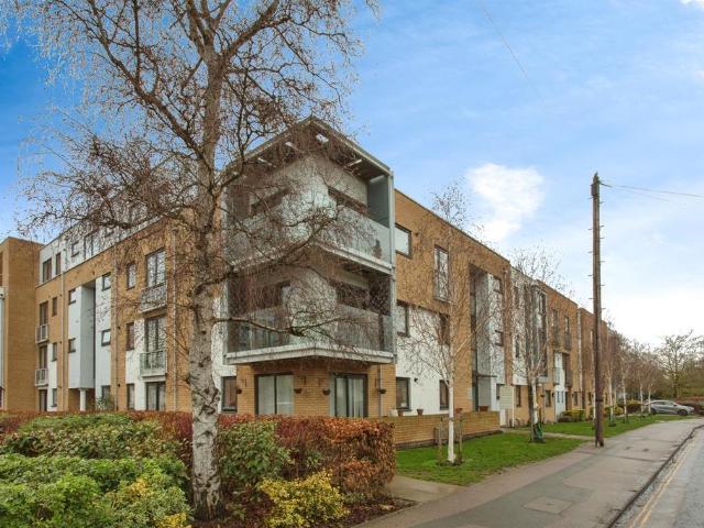 Flat for sale in Arbury, Cambridgeshire
