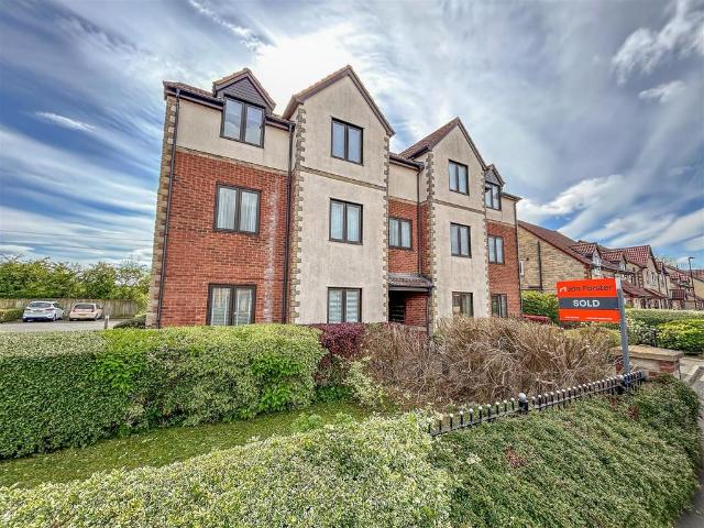 Flat for sale in Killingworth, Forest Hall
